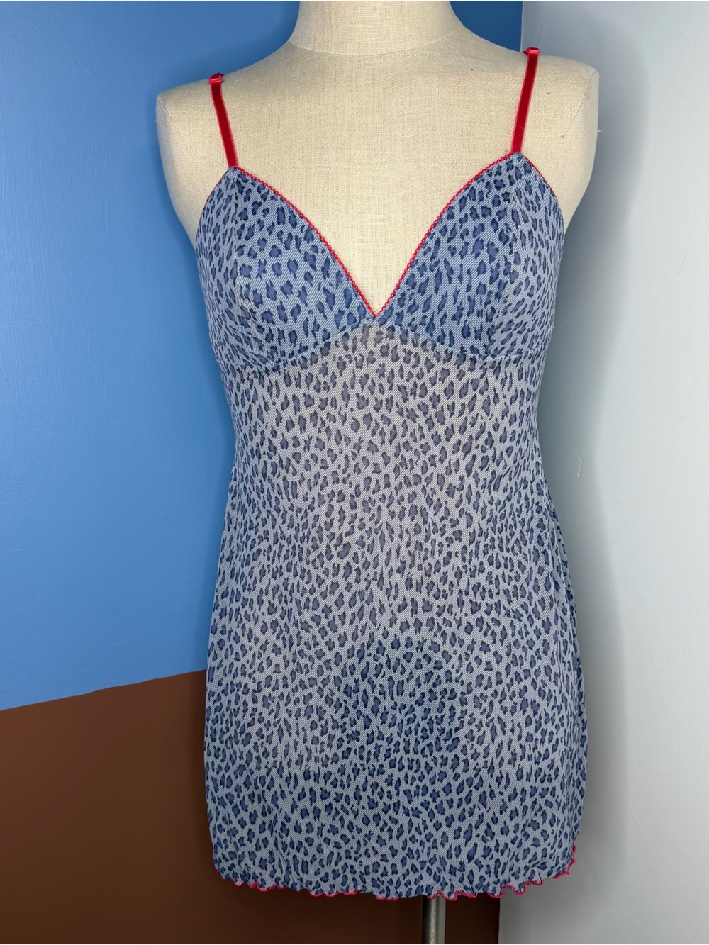 Victoria’s Secret Vintage y2k Blue Cheetah Print Red Trim Mesh Slip Size Medium